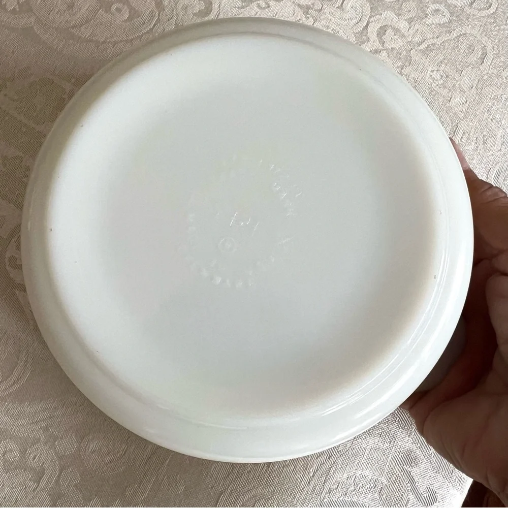 Pyrex verde square flower 472 1.5 pint casserole dish great condition